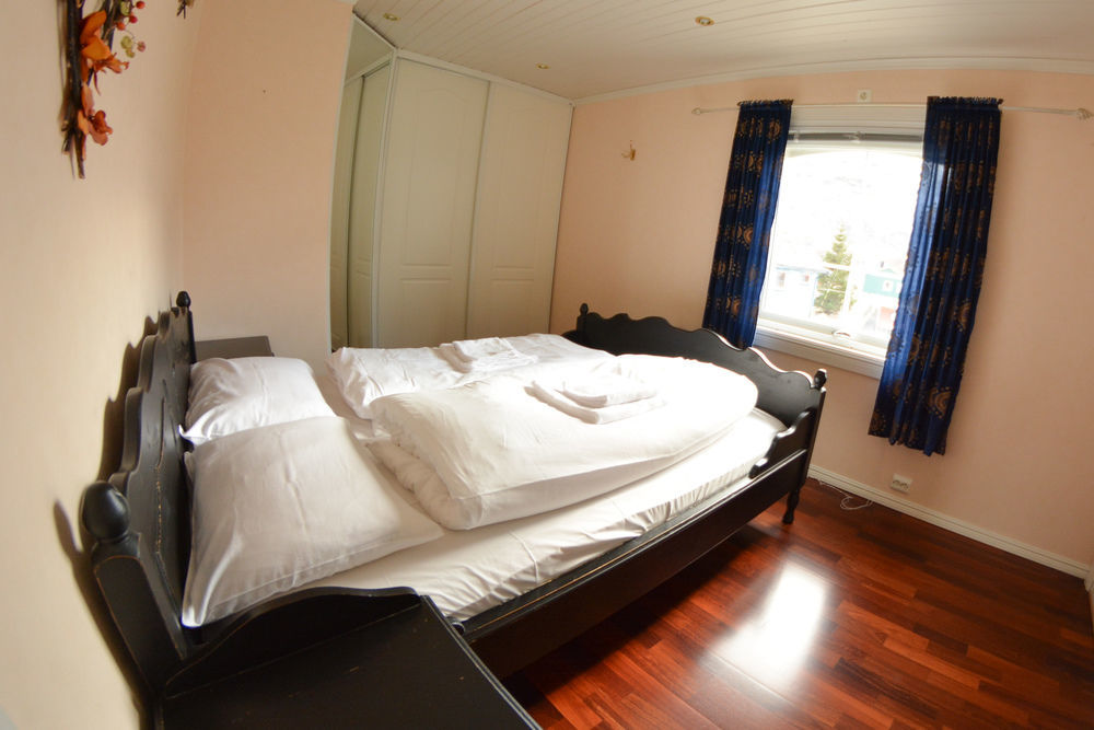Mefjord Brygge Hotel Tromso Ngoại thất bức ảnh